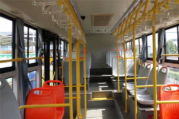 上饒SR6106PHEVNG1公交車（NG/電混動(dòng)國(guó)五20-36座）