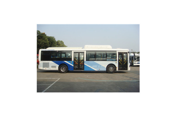 申沃SWB6117Q8公交車（天然氣國(guó)五23-42座）