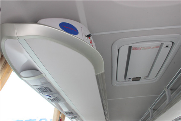 南京金龍NJL6107BEV4客車（純電動(dòng)24-47座）