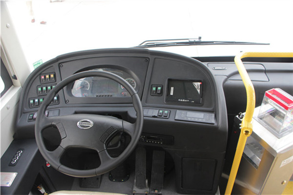 南京金龍NJL6100BEV12公交車(純電動(dòng)24-41座)