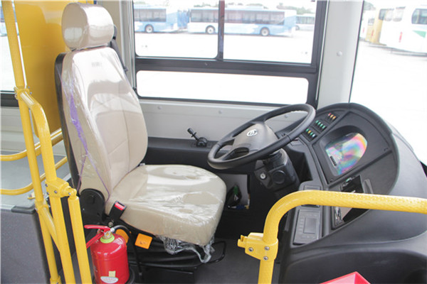 南京金龍NJL6100BEV12公交車(純電動(dòng)24-41座)