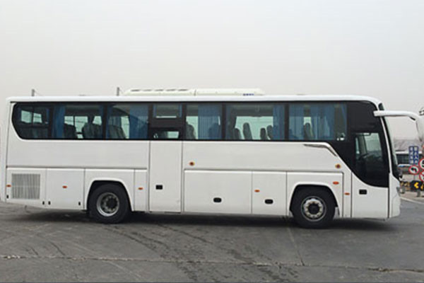 福田歐輝BJ6120U8LJB-3客車(chē)（柴油國(guó)四24-55座）