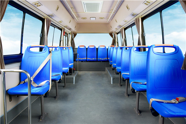 南京金龍NJL6806EV1客車(chē)（純電動(dòng)24-31座）