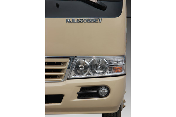 南京金龍NJL6806EV1客車(chē)（純電動(dòng)24-31座）
