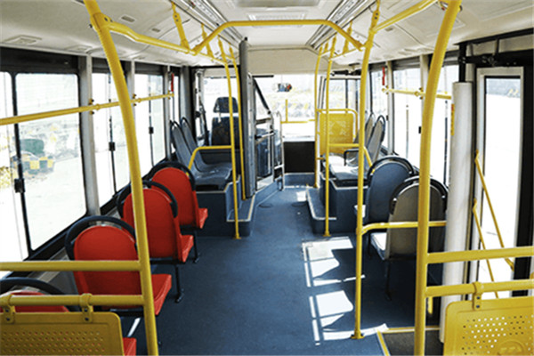 福田歐輝BJ6805EVCA-13公交車(chē)（純電動(dòng)10-26座）