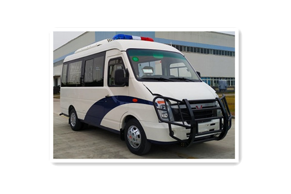 五菱GL5046XQC囚車（柴油國(guó)六9座）
