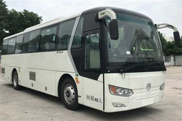 金旅XML6102JEVL0客車(chē)（純電動(dòng)24-48座）