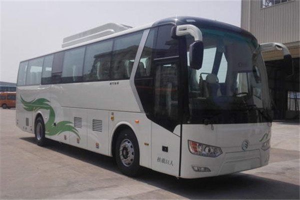 金旅XML6112JEVA0客車（純電動(dòng)24-50座）