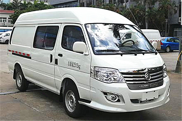 金旅XML5036XXY16廂式運(yùn)輸車（汽油國六2-5座）