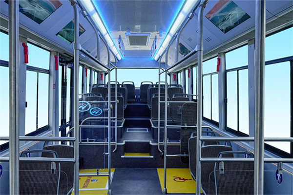 海格KLQ6856GAEVN3A低入口公交車(chē)（純電動(dòng)14-26座）