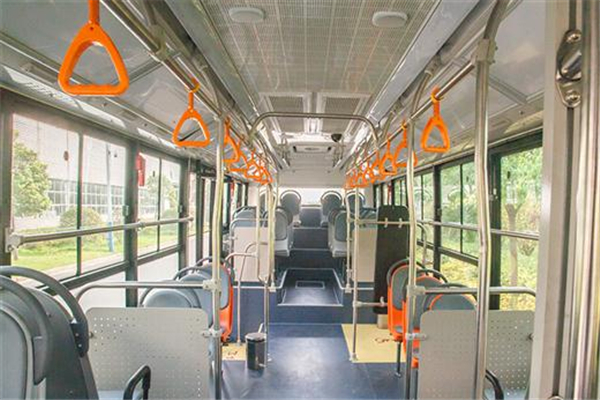 亞星JS6108GHEV19插電式公交車(chē)（柴油/電混動(dòng)國(guó)五17-42座）