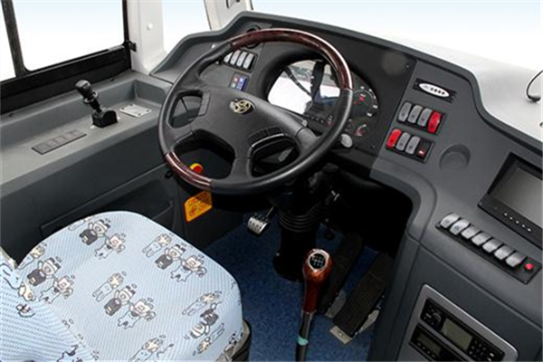 亞星JS6750XCP01小學(xué)生專(zhuān)用校車(chē)（柴油國(guó)五24-36座）