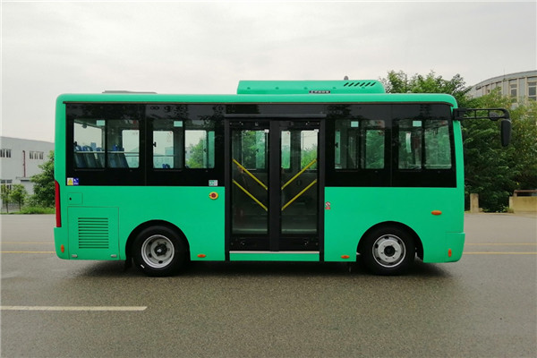 峨嵋EM6810BEVG1公交車（純電動(dòng)13-27座）