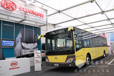 來自中國安凱的純電動(dòng)客車登陸歐洲，中國第一臺(tái)走出國門的純電動(dòng)客車，全場唯一的純電動(dòng)客車