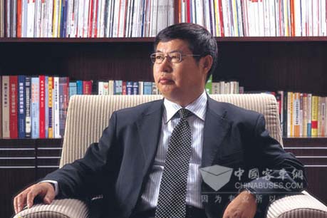 全國(guó)人大代表、陜西法士特汽車傳動(dòng)集團(tuán)有限責(zé)任公司董事長(zhǎng)李大開