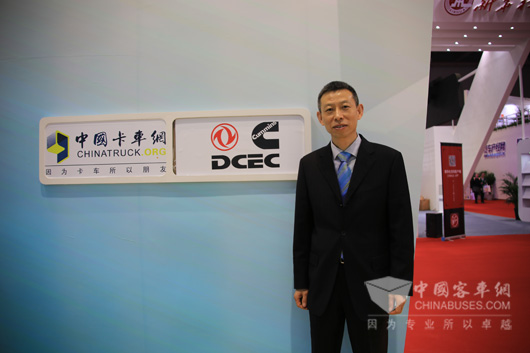 康明斯公司副總裁，東風(fēng)康明斯發(fā)動(dòng)機(jī)公司總經(jīng)理王寧